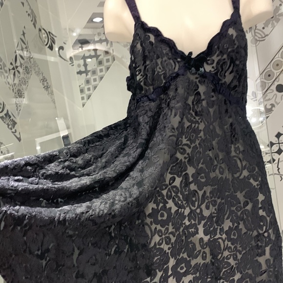 Vintage Other - VTG 90’ Sexy La Senza Spledida Velvet Lace Black Babydoll Chemise